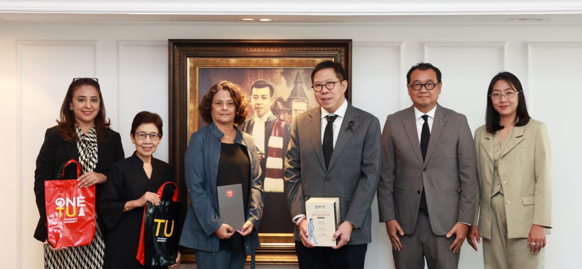 Thammasat Welcomes Israeli Ambassador