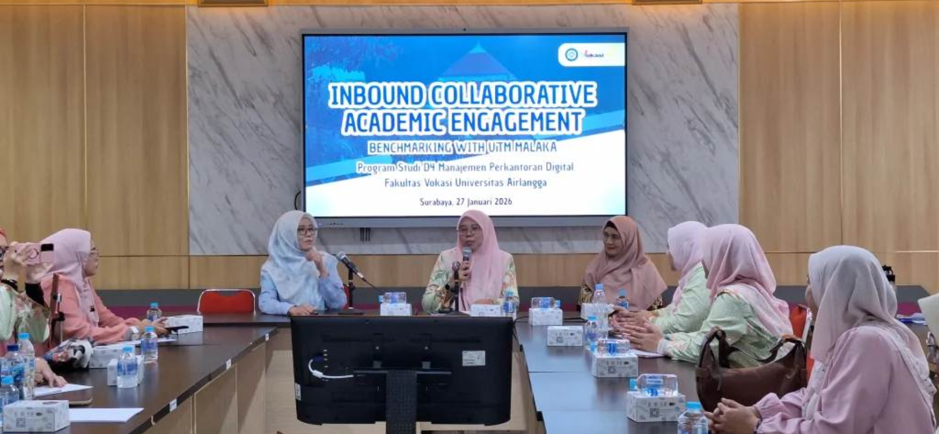 UNAIR FV hosts ICAE with UiTM Melaka